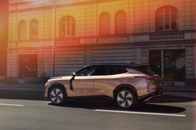 Lynk & Co 08