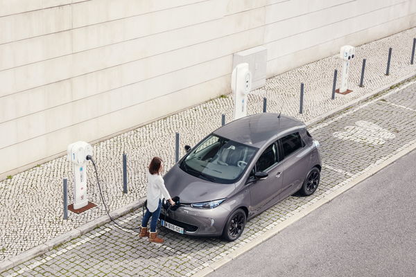 https://www.auto-infos.fr/mediatheque/4/1/1/000174114_600x400_c.jpg