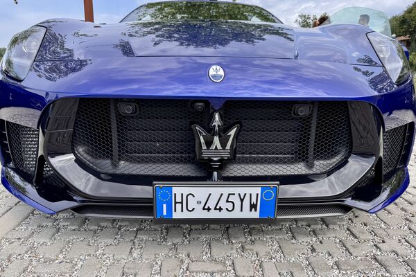 Maserati : Stellantis envisagerait de produire ses futures électriques en Chine avant de les terminer en Italie